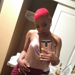 Meet your Posher, Andrea'